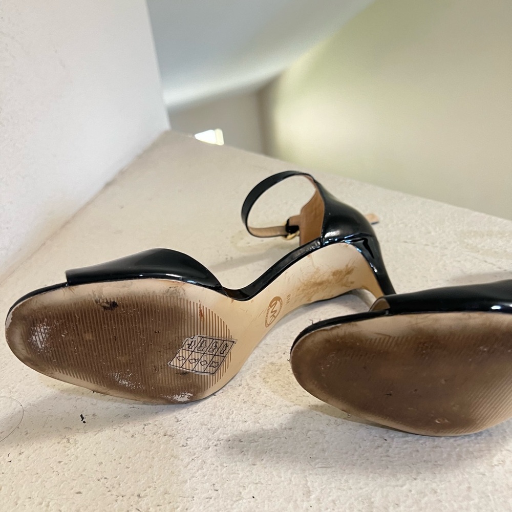 MICHAEL KORS black patent leather Lena Ankle Strap Heel Sandals shoes size 8 M - Picture 8 of 10